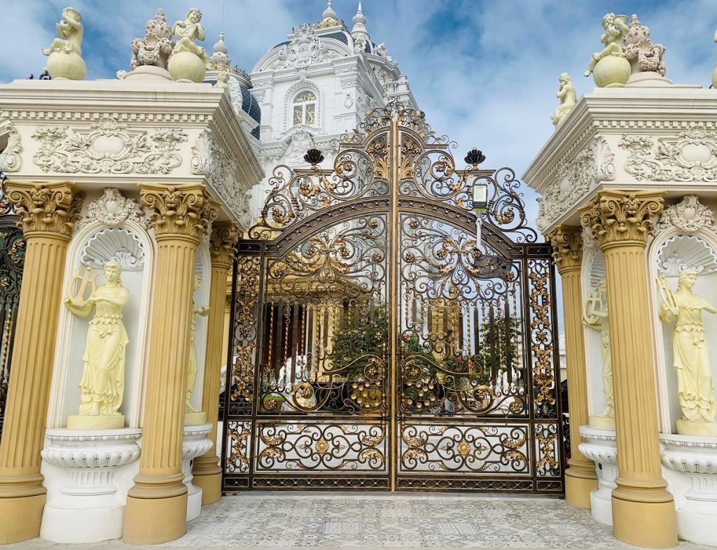 Royaldesign – Kiến Trúc và Nội Thất tân cổ điển đẳng cấp