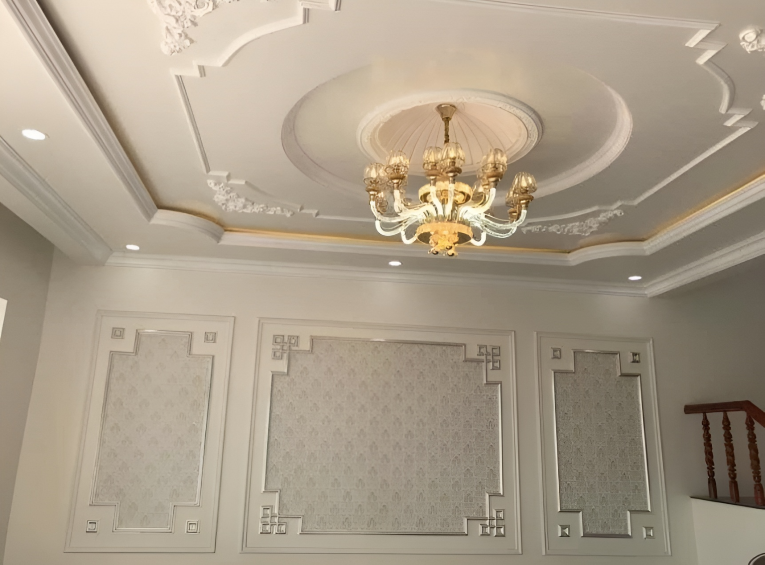 Những Mẫu Trần Thạch Cao Tân Cổ Điển Đẹp Không Thể Rời Mắt